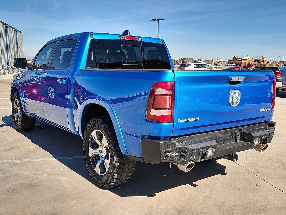 Used 2022 RAM 1500 Laramie AWD/4WD image 2