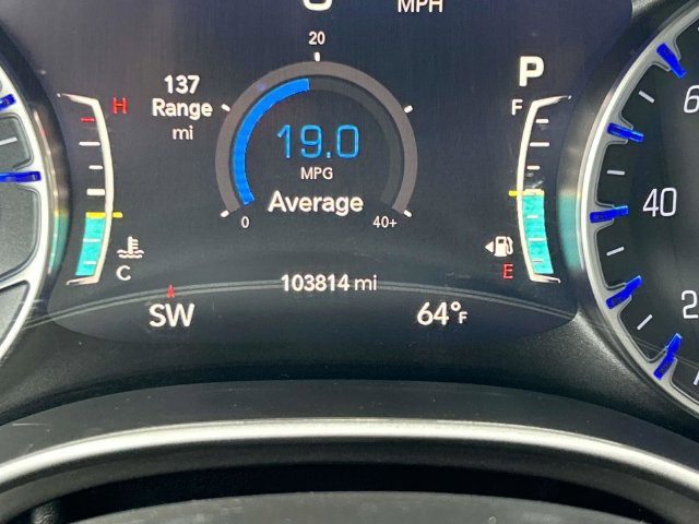 Used 2022 Chrysler Pacifica Touring-L FWD image 38