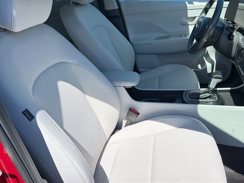 Certified 2024 Hyundai Kona SEL AWD/4WD image 25