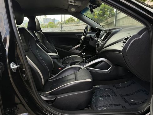 Used 2015 Hyundai Veloster Turbo FWD image 42