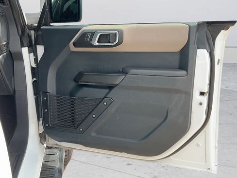 Used 2024 Ford Bronco Wildtrak AWD/4WD image 23