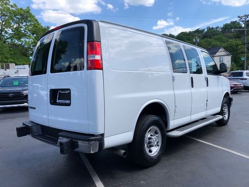 Used 2024 Chevrolet Express 2500 w/ Driver Convenience Package RWD image 6