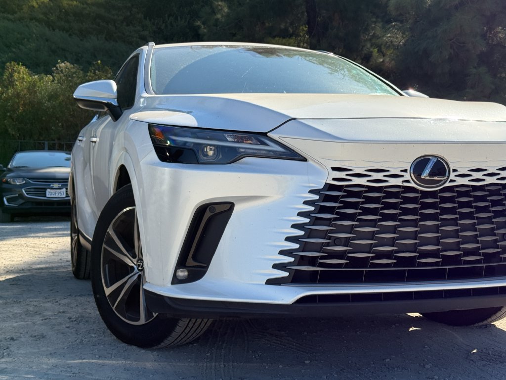 Used 2025 Lexus RX 350 FWD w/ Technology Package image 5