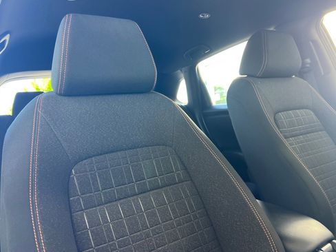 Certified 2024 Honda HR-V Sport image 31