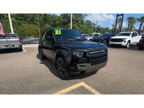 Used 2021 Land Rover Defender 110 X-Dynamic SE AWD/4WD image 8