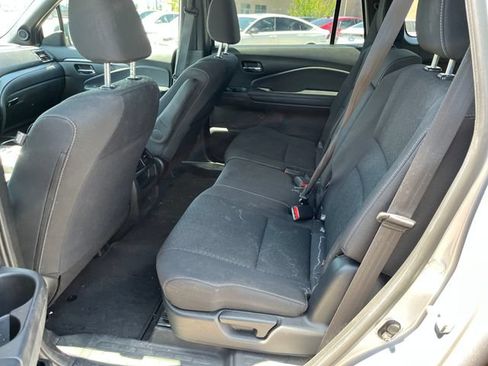 Used 2021 Honda Passport Sport image 3