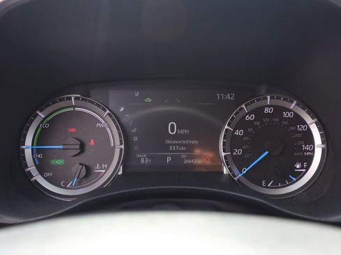 Used 2024 Toyota Highlander XLE image 28