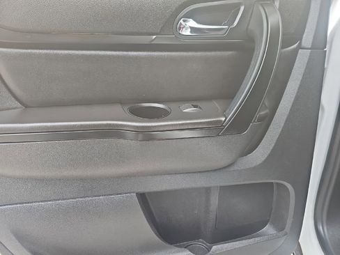 Used 2016 Chevrolet Traverse LT image 20