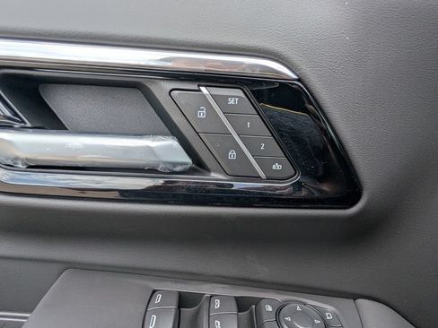 New 2026 Chevrolet Suburban LT w/ Comfort Package RWD image 14