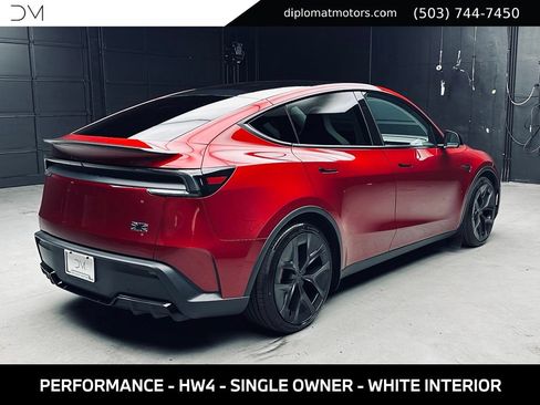Used 2026 Tesla Model Y Performance AWD/4WD image 6