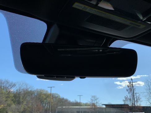 Certified 2025 Lexus IS 350 F Sport image 27