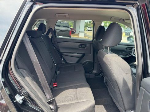Used 2024 Nissan Rogue S AWD/4WD image 12