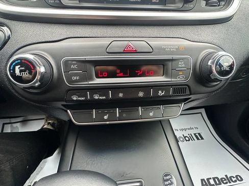 Used 2020 Kia Sorento S AWD/4WD image 13