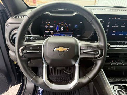 Used 2025 Chevrolet Colorado W/T w/ LPO, Pro Essentials Package image 9