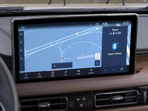 New 2022 Lincoln Nautilus Reserve w/ Luxury Package image 14