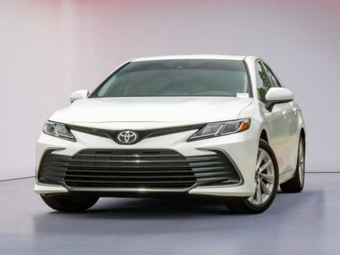 Used 2024 Toyota Camry LE FWD image 1