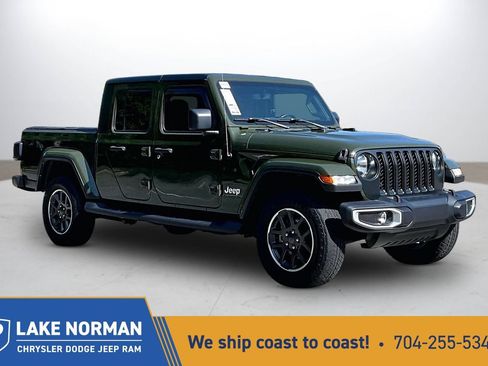 Used 2022 Jeep Gladiator Overland w/ Popular Equipment Package AWD/4WD image 1