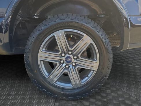 Used 2020 Ford F150 XLT w/ Equipment Group 302A Luxury AWD/4WD image 33