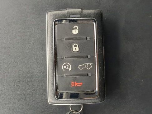 Used 2023 Jeep Grand Cherokee Summit w/ Advanced Protech Group IV AWD/4WD image 38