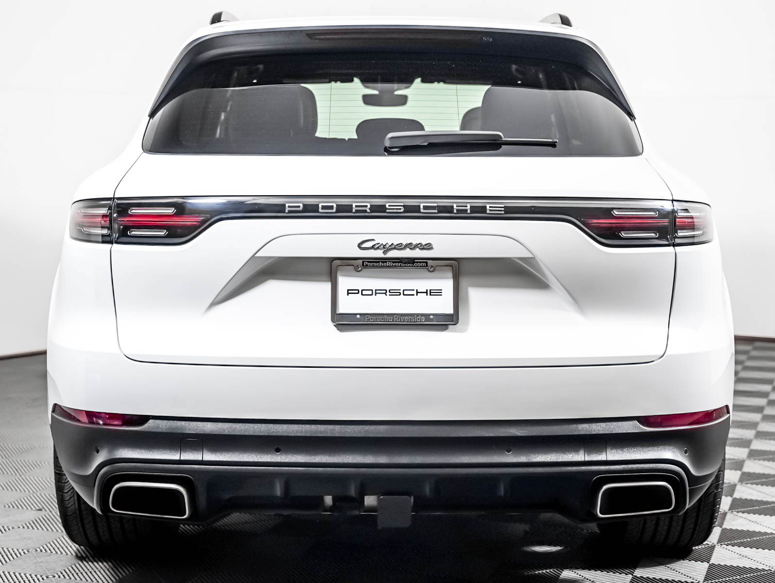 Certified 2023 Porsche Cayenne AWD/4WD image 11