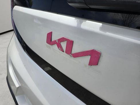 Used 2023 Kia Soul LX FWD image 20