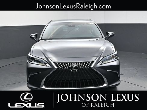 Certified 2025 Lexus ES 300h Ultra Luxury FWD image 4