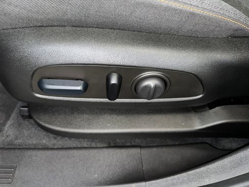 Certified 2024 Chevrolet Equinox LT image 3