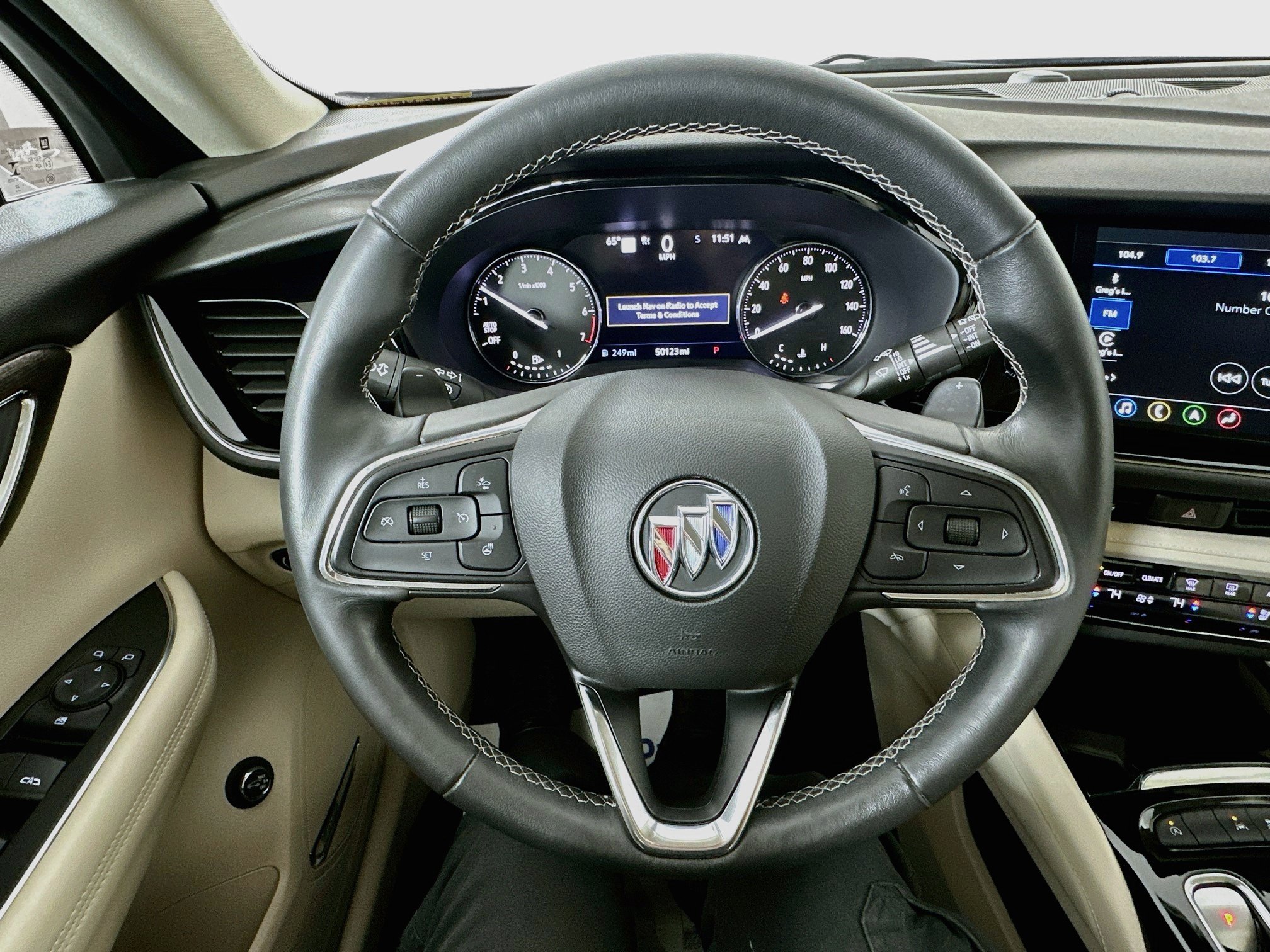 Used 2022 Buick Envision Avenir w/ Technology Package II FWD image 11