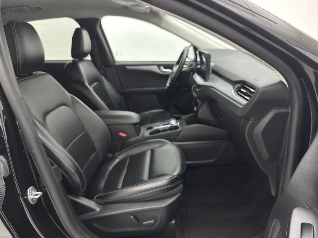 Used 2024 Ford Escape Platinum AWD/4WD image 46