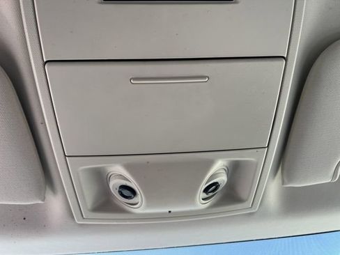 Used 2009 Dodge Grand Caravan SXT image 15