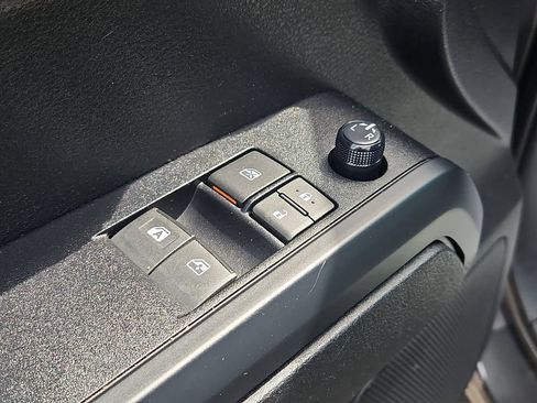 Used 2022 Toyota Tacoma SR AWD/4WD image 20