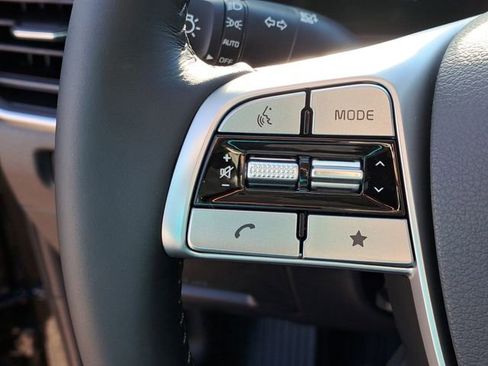 New 2025 Kia Telluride S image 10