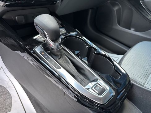 New 2025 Chevrolet Trax LT w/ Driver Confidence Package image 20