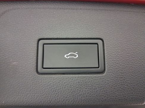 Used 2024 Volkswagen Atlas SE image 29