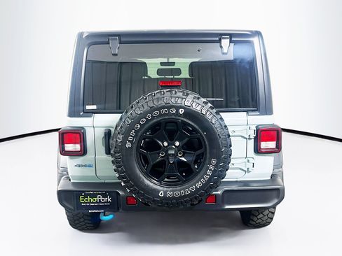 Used 2023 Jeep Wrangler Unlimited w/ Cold Weather Group AWD/4WD image 7