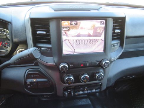 New 2022 RAM 3500 Tradesman w/ Chrome Appearance Group image 31