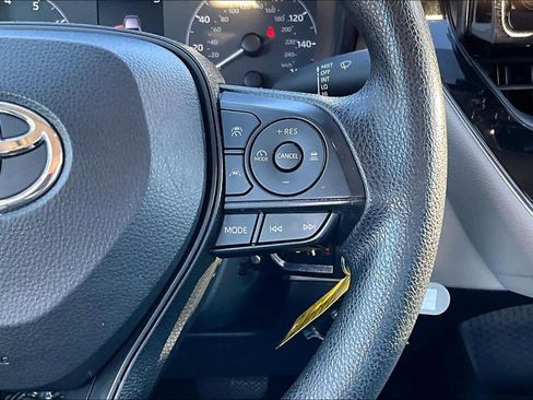 Used 2024 Toyota Corolla LE image 23