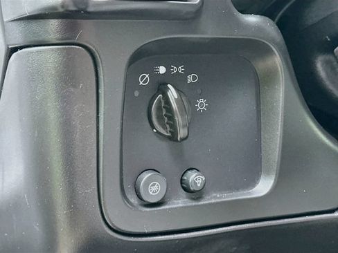 Used 2005 GMC Savana 2500 RWD image 14