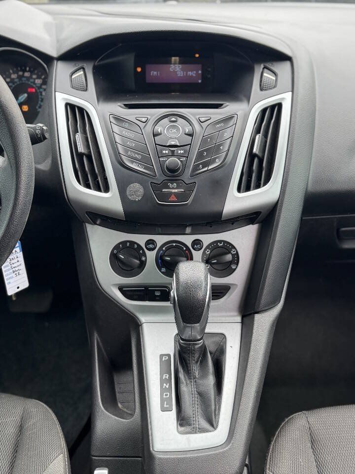 Used 2012 Ford Focus SE FWD image 13