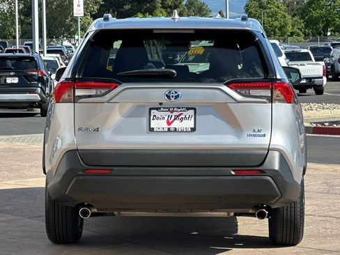 Used 2023 Toyota RAV4 LE image 5