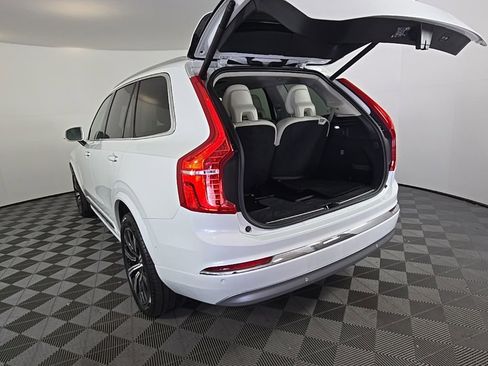 Used 2022 Volvo XC90 T8 Inscription w/ Advanced Package image 13