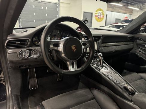 Used 2015 Porsche 911 GT3 image 24