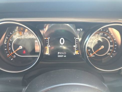 Used 2022 Jeep Wrangler Unlimited Sahara AWD/4WD image 20