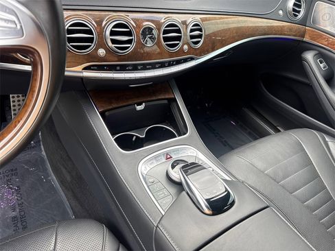 Used 2016 Mercedes-Benz S 550 4MATIC Sedan image 30