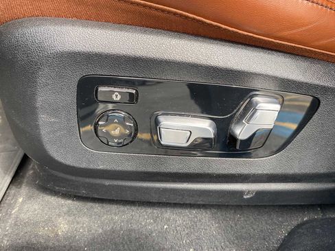 Used 2023 BMW X6 M50i w/ Executive Package AWD/4WD image 17