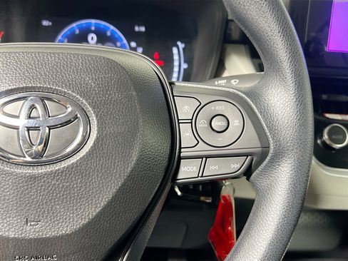Used 2026 Toyota Corolla LE FWD image 19