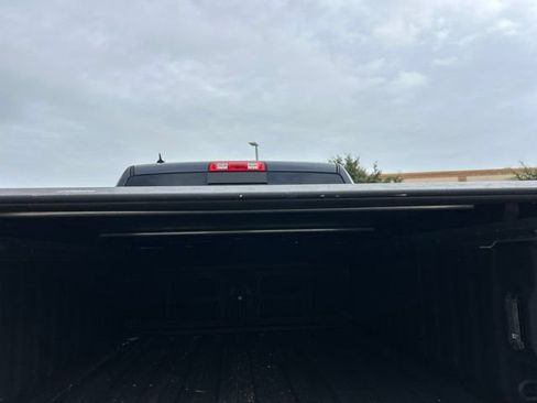Used 2017 RAM 1500 Laramie w/ Convenience Group AWD/4WD image 11