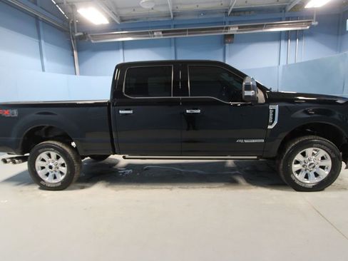 Used 2017 Ford F250 Platinum w/ Platinum Ultimate Package image 36