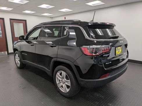 Used 2022 Jeep Compass Latitude w/ Sun and Sound Group image 6