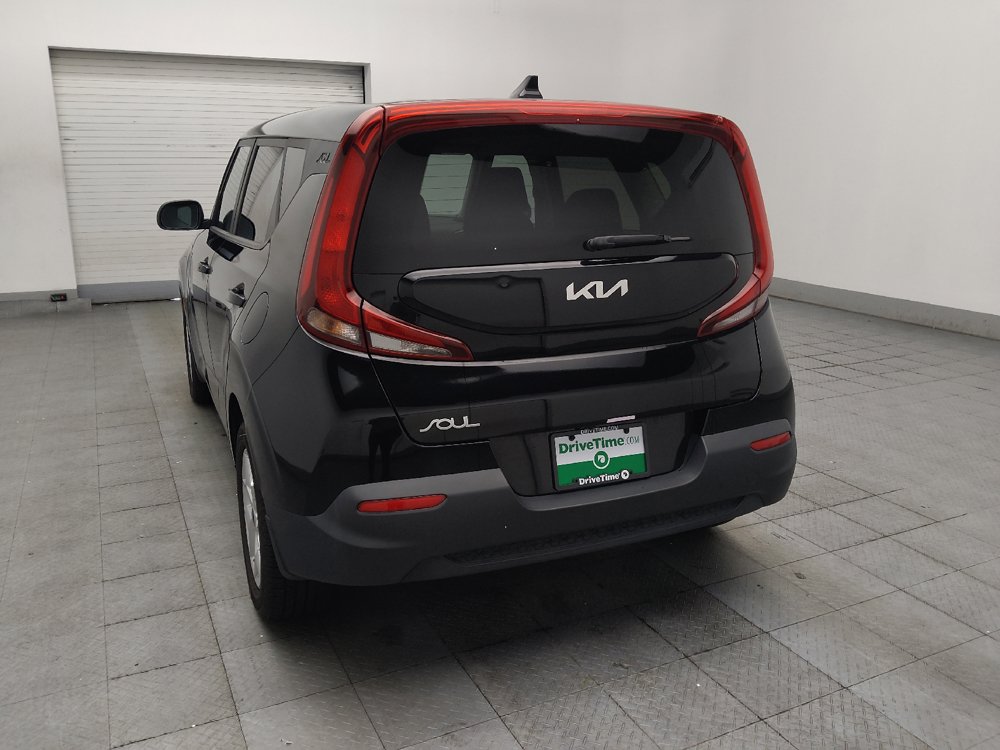 Used 2022 Kia Soul S FWD image 5